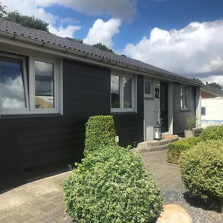 170 M2 Stort Hus Taet Pa Centrum, Mch Og Boxen * Herning