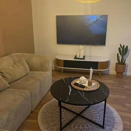 Villa 170 M2 Stort Hus Taet Pa Centrum, Mch Og Boxen *